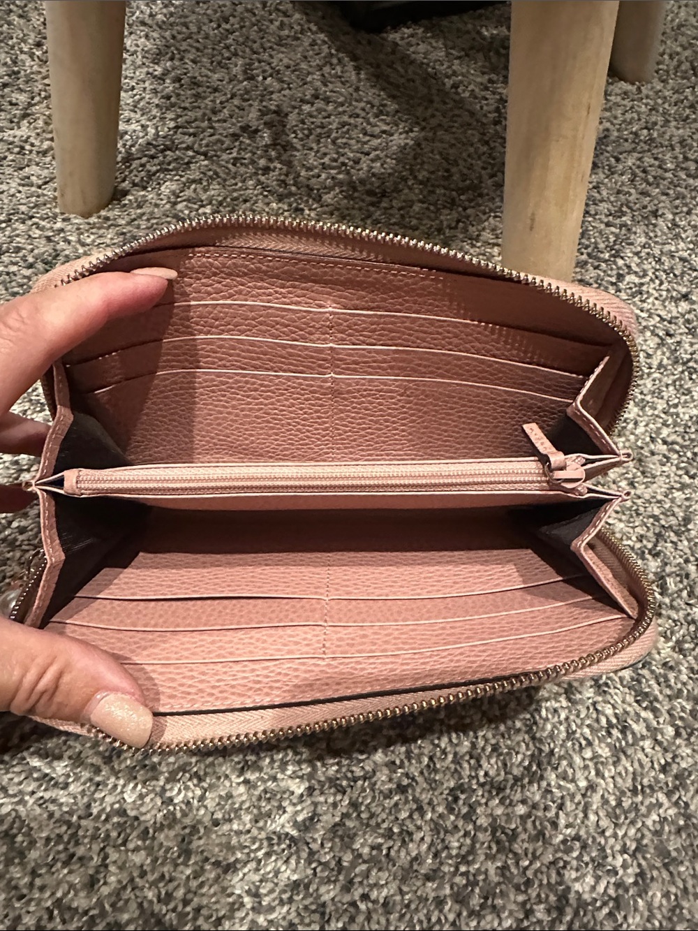 ๐บ๐ธBundle Gucci Bloom GG Canvas Backpack with Pink Leather Zip Wallet - Picture 5 of 16